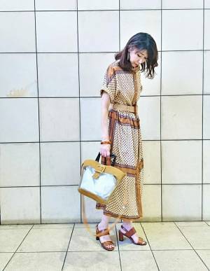 春夏のトレンドアイテムはZARA一択！　高見えワンピと旬小物が狙い目