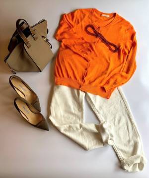 大人コーデの味方「白パンツ」は“素材違い”で揃えるといい