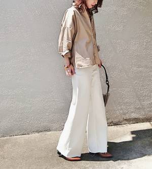 ZARAの白ワイドデニムは、オンオフ使える優秀アイテム