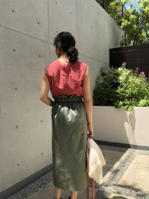 GUバックテールブラウスは1490円で大人上品！　こなれ配色が楽しめます