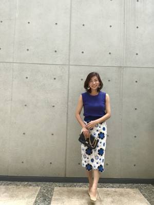 990円のGUリブタンクトップで、普段は着ない苦手色にチャレンジ