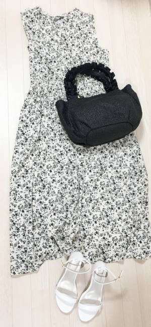 UNIQLO最新ワンピは絶対に「買い！」3990円で大人かわいい＆体型カバーが叶う