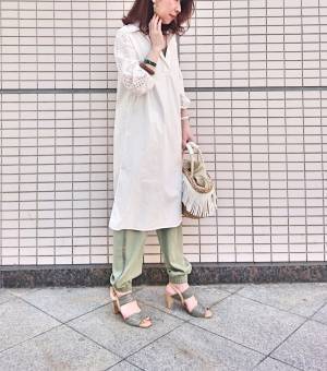 ZARAのジョガーパンツでマンネリ打破！　女性らしい素材感とデザインがうれしい