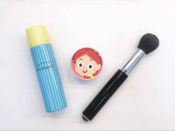 オフをばっちり楽しむための12アイテム　#きれいの秘密はポーチの中に