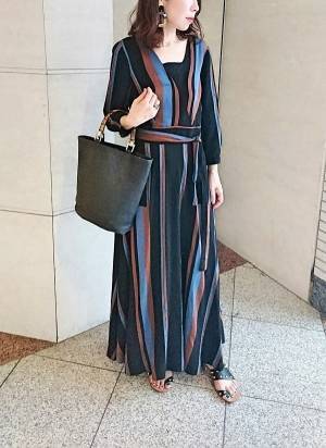 ZARAのセールで発掘！　秋まで着られるマルチストライプワンピース