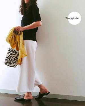 UNIQLOのリブボートネックT1000円は、色違いで揃えるのがおすすめです