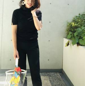 GU新作「ハイネックスリーブセーター」が大人上品。990円で秋を先取り！