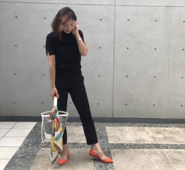 GU新作「ハイネックスリーブセーター」が大人上品。990円で秋を先取り！