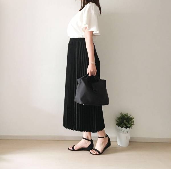 UNIQLO「マーセライズコットンフレアスリーブT」が最強！　1500円で涼しく細見え