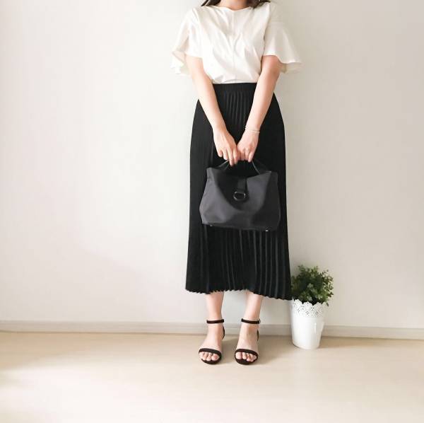 UNIQLO「マーセライズコットンフレアスリーブT」が最強！　1500円で涼しく細見え