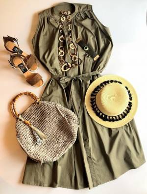 ワンピースはアクセサリーで盛る！　単調にならない夏コーデのコツ