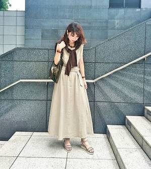 「それ、どこの？」と必ず聞かれる。ローリーズファームのU5000円ワンピース