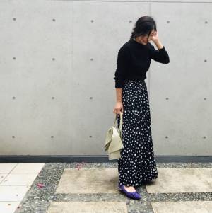 GUのワッフルTを上品に！　1490円で親しみやすい大人カジュアル