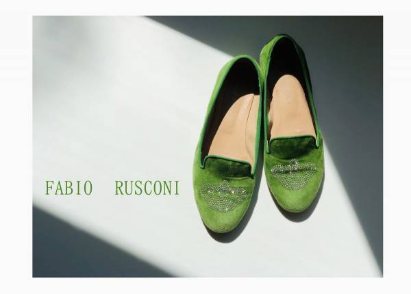 フラットシューズでもスタイルアップ！　黄金バランスの３つのコツ