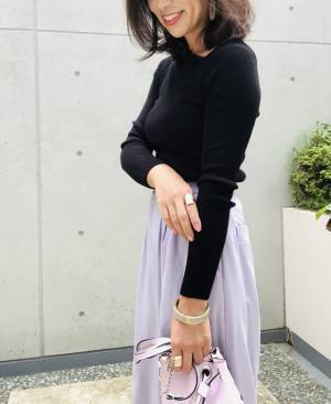 GUアシンメトリーニット1490円は、大人上品コーデの必需品