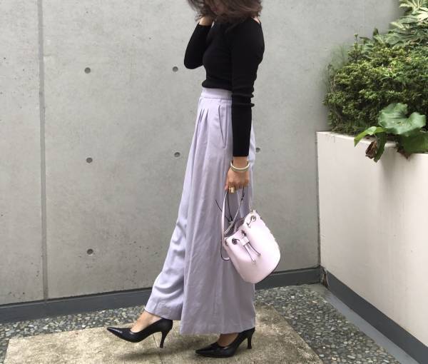 GUアシンメトリーニット1490円は、大人上品コーデの必需品