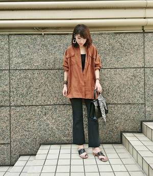 「神デニム」超え!?　GUフレアデニムは1990円で最旬シルエットが手に入る