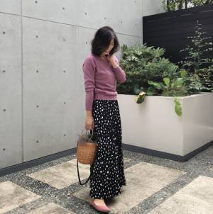 GUソフトリッチVネックセーター1490円。秋のベリーカラーを指名買い！