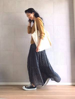 無印のキャメルニットで初秋コーデ。大人のプチプラ活用術