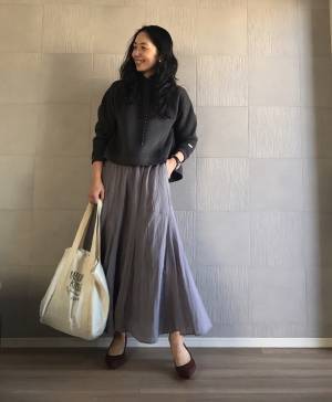 プチプラボトムスには“ちょっといい”トップスを！　大人の高見えコーデ術