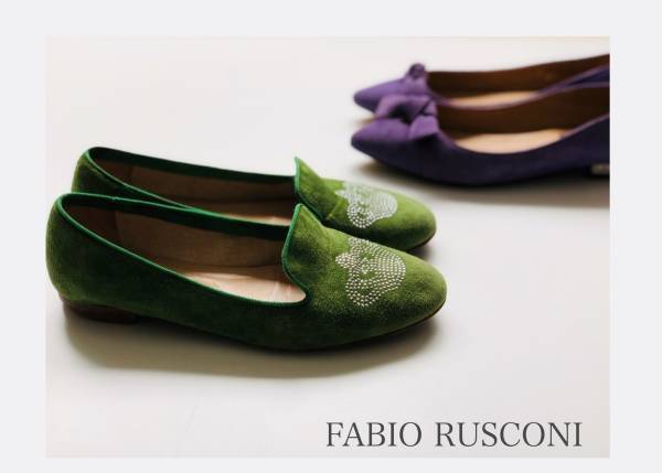 フラットシューズでも上品に！　プチプラコーデを格上げする神ブランド５選