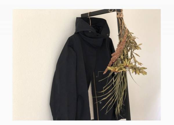 UNIQLOの神アイテム「ウルトラライトダウン」で冬支度。ジャケットのインナーにも◎