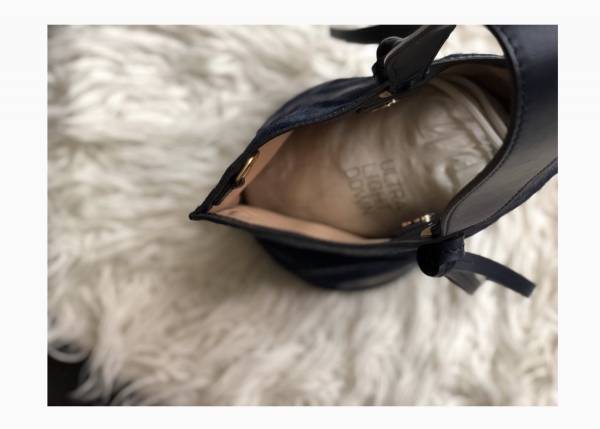 UNIQLOの神アイテム「ウルトラライトダウン」で冬支度。ジャケットのインナーにも◎