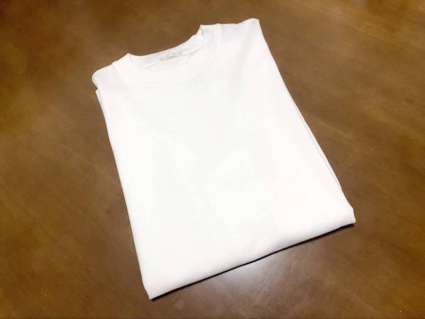 GUのロングスリーブT1490円でレイヤードコーデ。簡単２テクでこなれ感アップ！