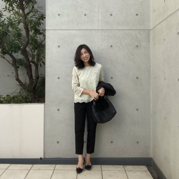 GUレースブラウス1490円が上品！　大人のフェミニンコーデに◎