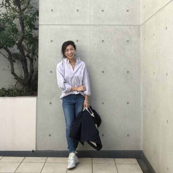 UNIQLOのメンズシャツが買い！　オーバーサイズで上品に体型カバー