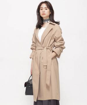 スプリングコートの悩み解消。nano・universeから今春注目の洗えるコートと動けるコートが発売