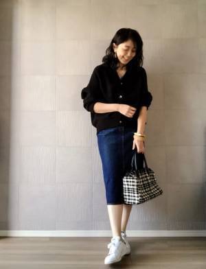 プチプラニットがまだまだ使える！　素肌見せ＆軽やかアイテムで着回す春コーデ