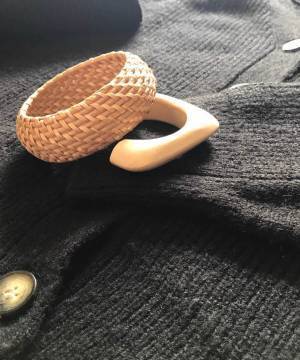 プチプラニットがまだまだ使える！　素肌見せ＆軽やかアイテムで着回す春コーデ