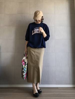 部屋着＆ワンマイルウェアにスウェットが大活躍！　大人のリラックスカジュアルコーデに◎