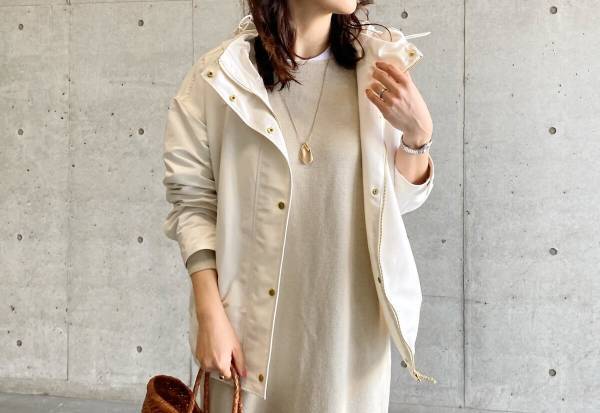 毎年大人気！ GU2990円マウンテンパーカーを大人女性らしく着こなす方法