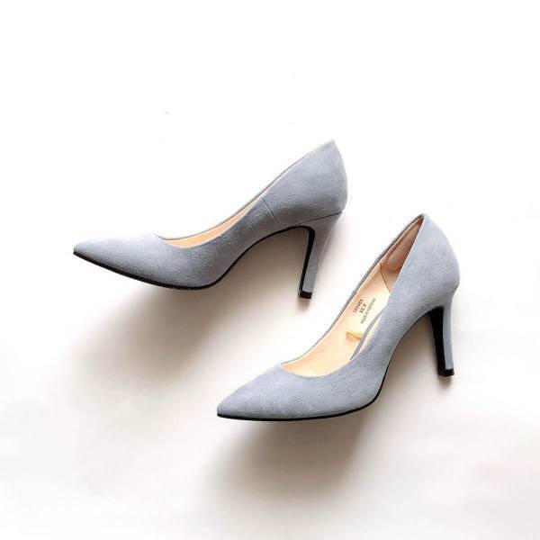 GU「マシュマロハイヒールパンプス」のパステルカラーが大人の春コーデに使える。