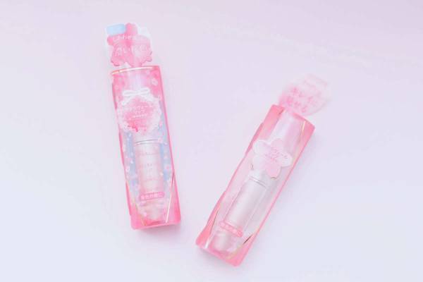 【コンビニコスメ】デパコスレベルの潤い！ 桜色「パラドゥ」のヴェールリップを試してみた