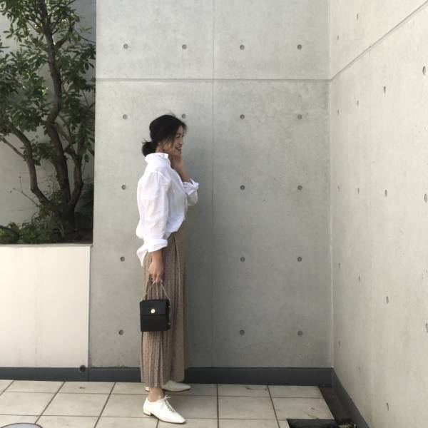 GU990円ドレープワイドパンツが着痩せと大人の抜け感を叶えてくれます！