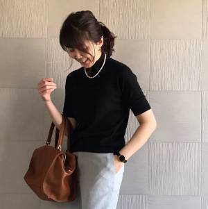 やっぱり春も“黒”が好き！ 老け見えしない大人っぽい黒コーデの極意とは？