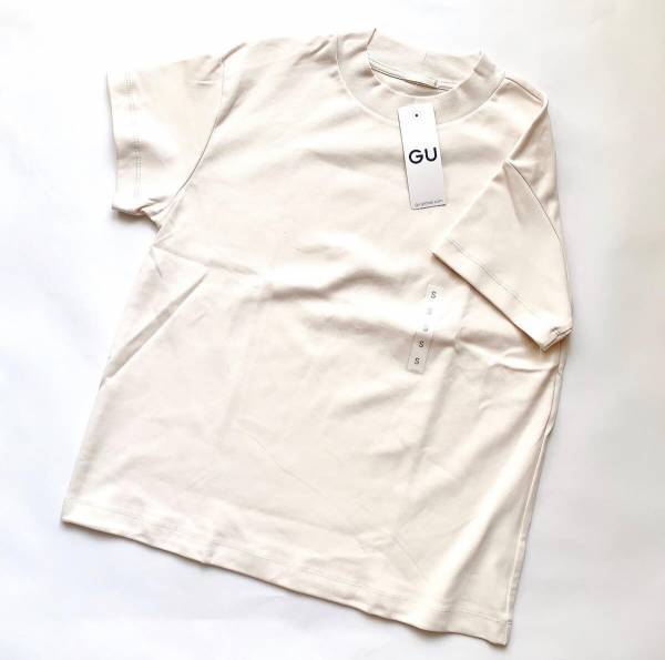 【GU】のスムースTがあればオンオフ自在に着回せる！ 春夏コーデを制するのはコレ