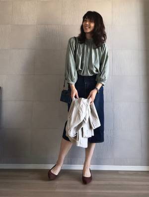 GUリネンブラウスが２度おいしい！ “細見え”と“若見え”を同時に叶えるプチプラコーデ