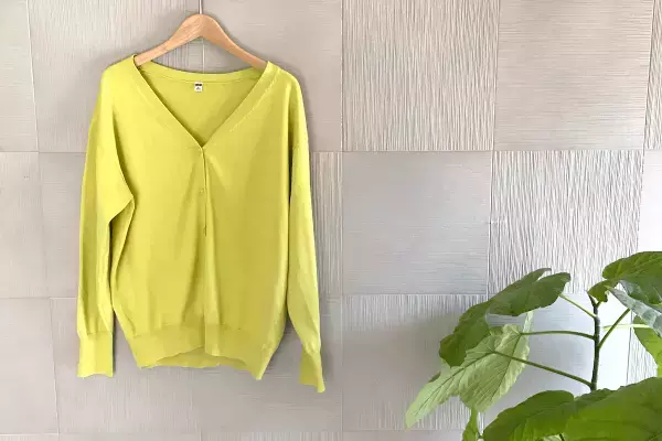 UNIQLO（ユニクロ）で買うべき！ カラーカーディガンをコーデの差し色に