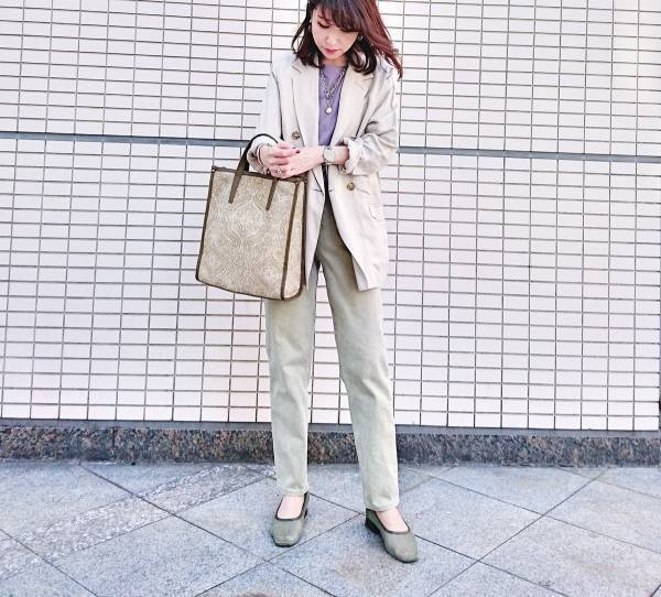 【UNIQLO U】スリムテーパードアンクルジーンズでワンマイルウェアもおしゃれにキマる！