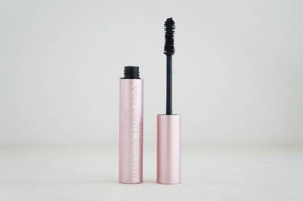 おうち時間のテンションをあげる。バチバチのアイメイク３選