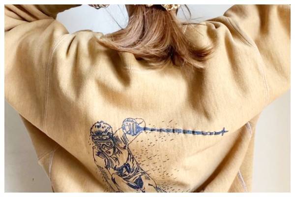 古着のビッグスウェットがかわいい！ 大人のカジュアルコーデ術