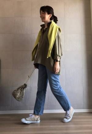 カジュアルだけどちょっとセクシー Moussyカーキシャツであざとくコーデ 年4月30日 ウーマンエキサイト 3 3