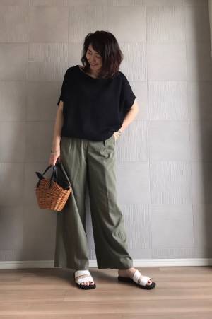 ZARAのスクエアトゥサンダルで大人の足元抜け感コーデを格上げ