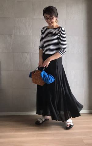 ZARAのスクエアトゥサンダルで大人の足元抜け感コーデを格上げ