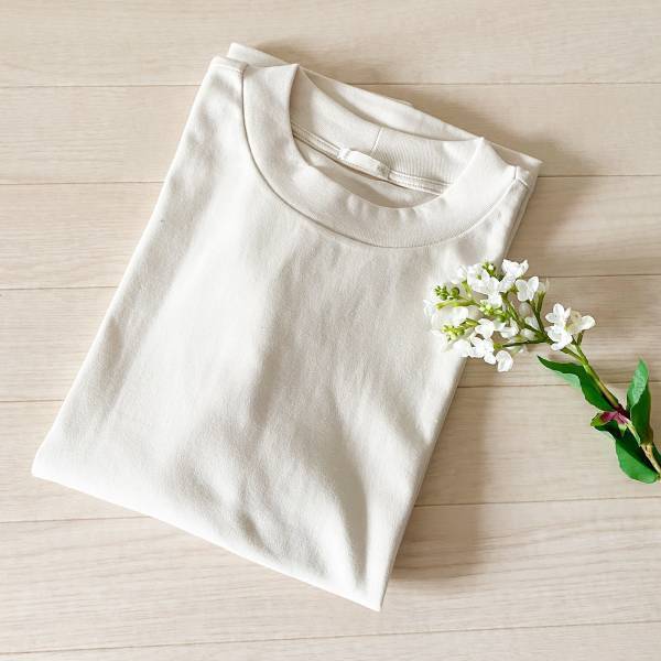 テレワークにも最適！ Tシャツコーデをきちんと見えさせる小ワザ