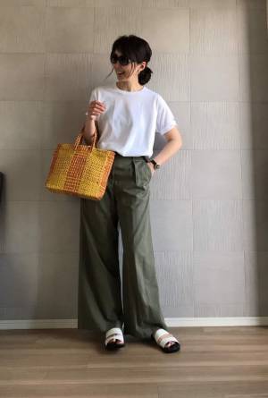 「白Tシャツが体育着に見える……」大人女性のお悩みを解決